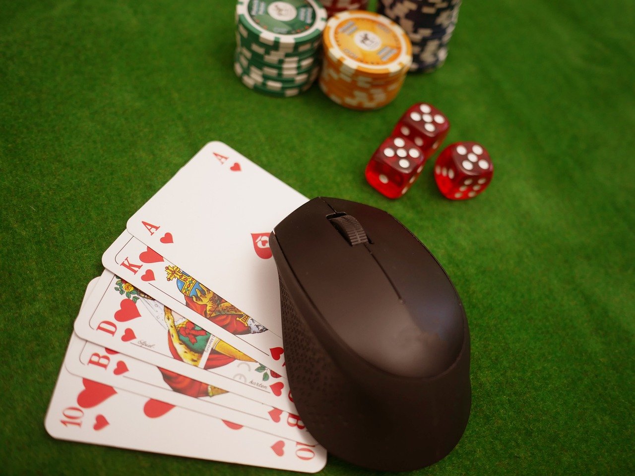5 Popular Types of Online Casino Games You Should Try When Gambling Online